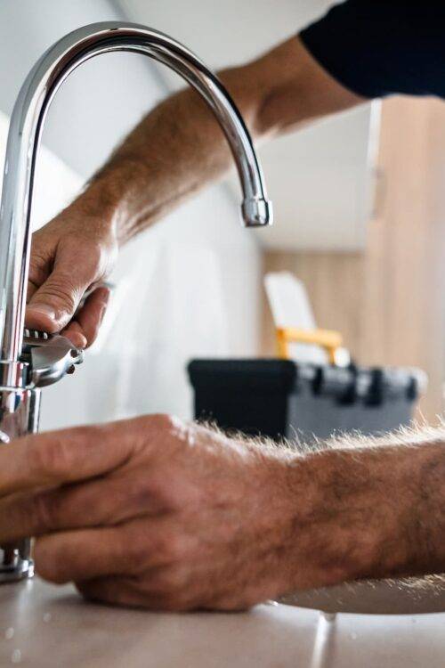 INTERVENTION PLOMBIER 500X750 | Abou Plombier Entreprise de rénovation de sanitaires et chauffage clé en main près de Strasbourg et Lingolsheim Haguenau 5