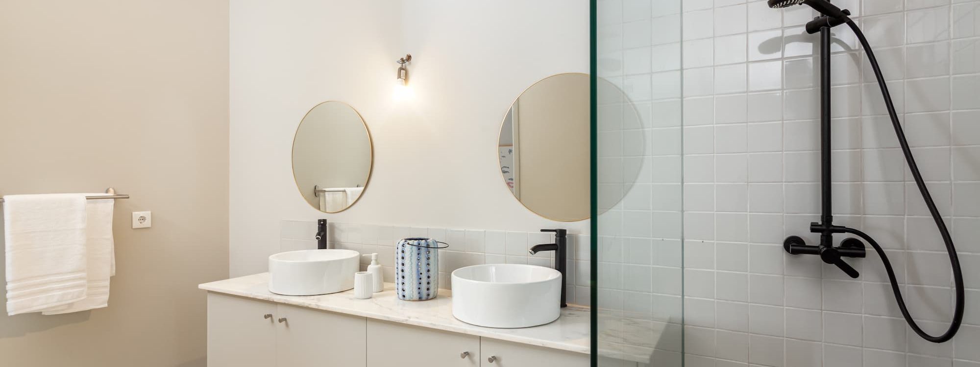 PAROI_DOUCHE 2000X750 | Abou Plombier Quelle paroi de douche installer pour une salle de bain pratique et élégante ? Haguenau